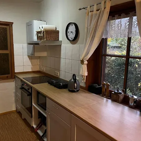 Nyaraló Feldblick Mit Kamin Fuer 15 Personen