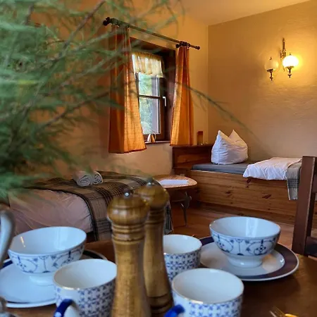 Nyaraló Feldblick Mit Kamin Fuer 15 Personen