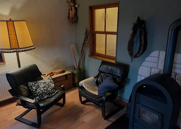 Feldblick Mit Kamin Fuer 15 Personen