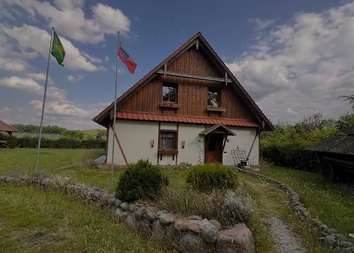 Feldblick Mit Kamin Fuer 15 Personen