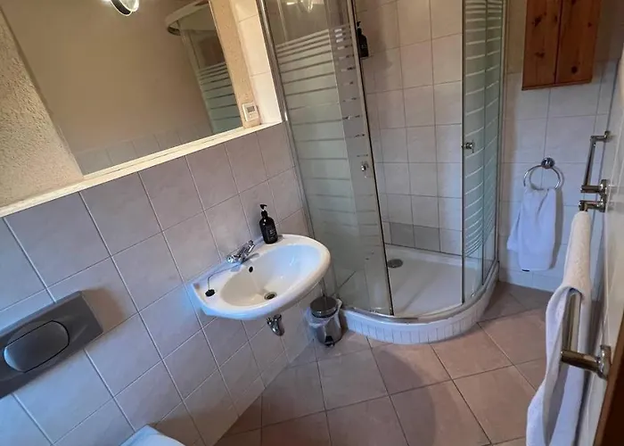 Feldblick Mit Kamin Fuer 15 Personen Casa de Férias Rudersdorf