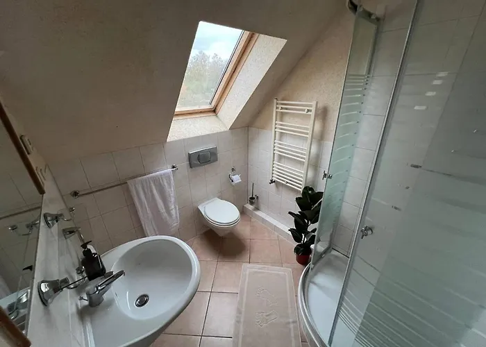 Feldblick Mit Kamin Fuer 15 Personen Casa de Férias